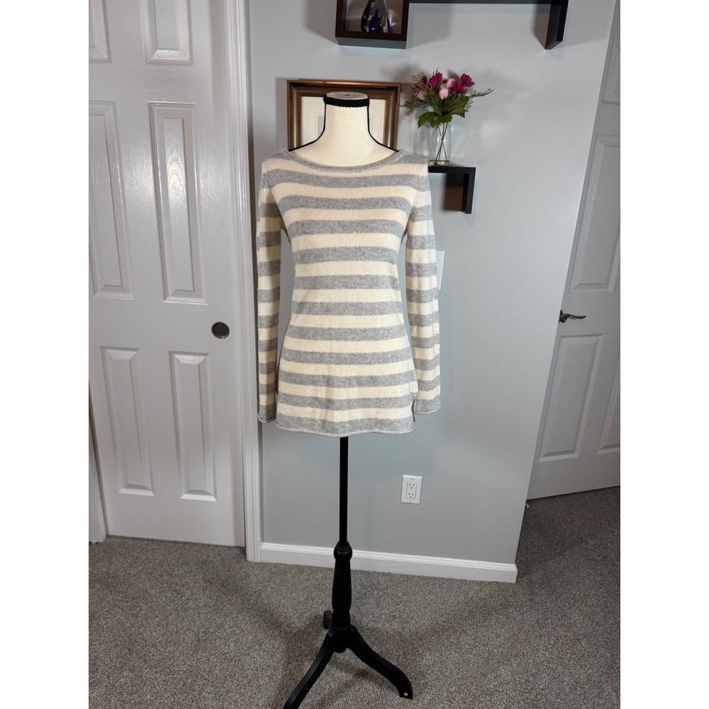 Athleta Womens XS 100% Cashmere Striped Long Sleeve Scoop Neck Sweater Grey